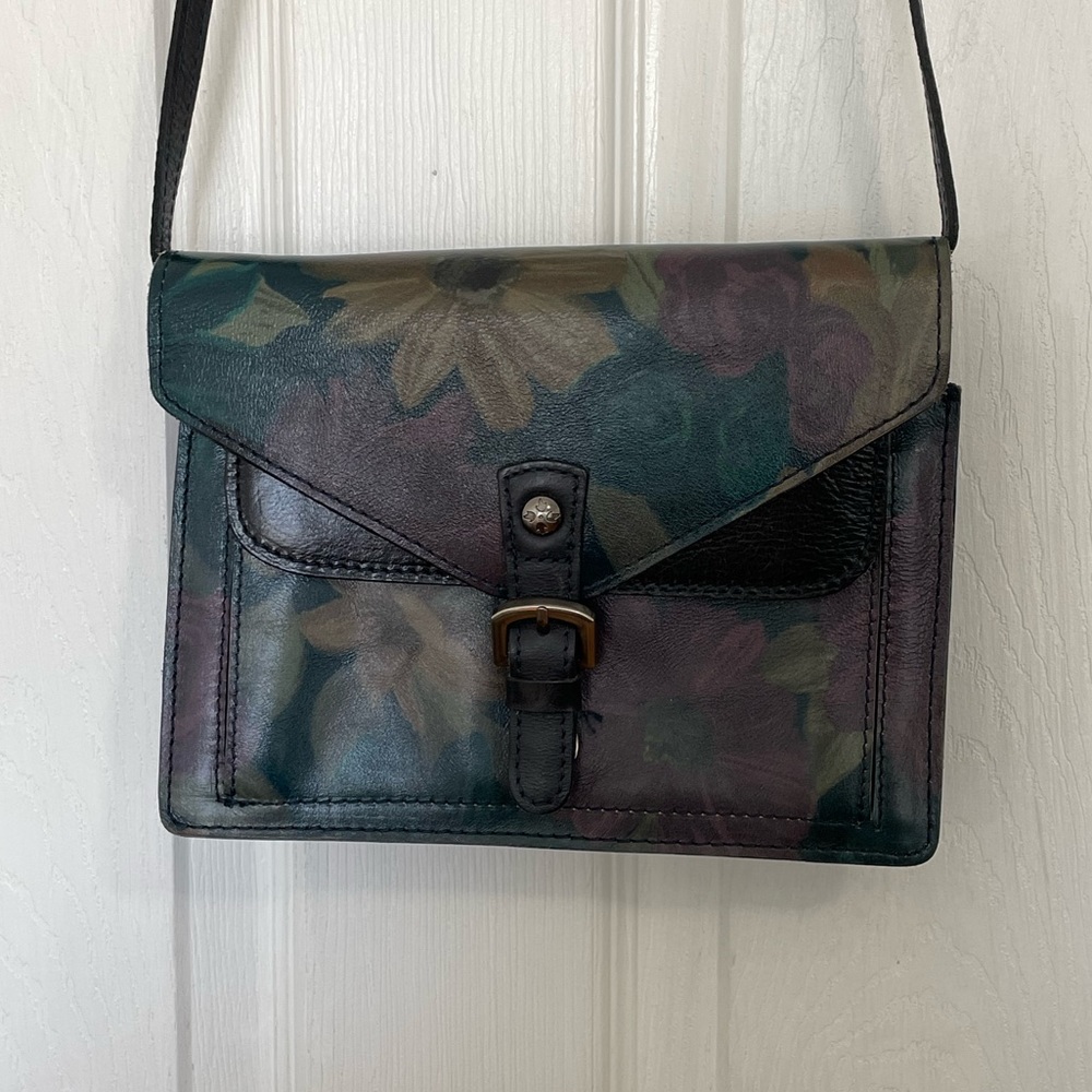 Make an offer! Patricia Nash Peruvian Painting Collection Cassano Crossbody Bag